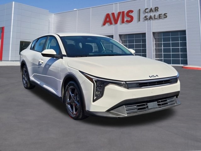 Thumbnail: 2025 Kia K4 - 3