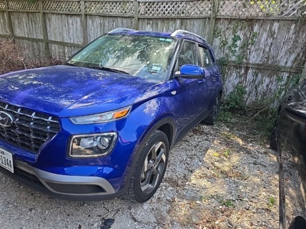 Used 2023 Hyundai Venue For Sale at AVIS Car Sales VIN KMHRC8A38PU226467