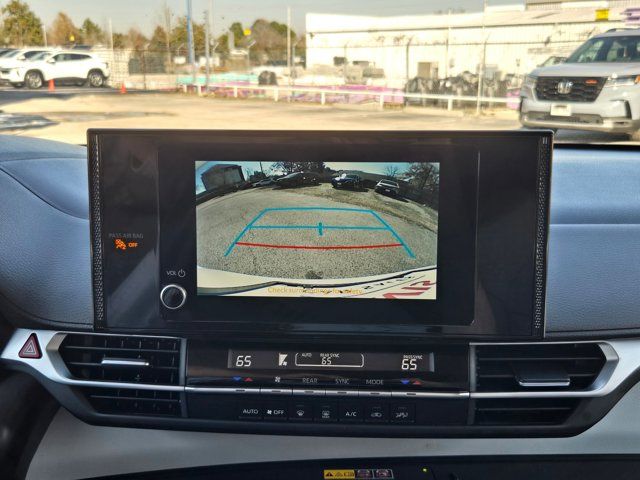 Thumbnail: 2025 Toyota Sienna - 19