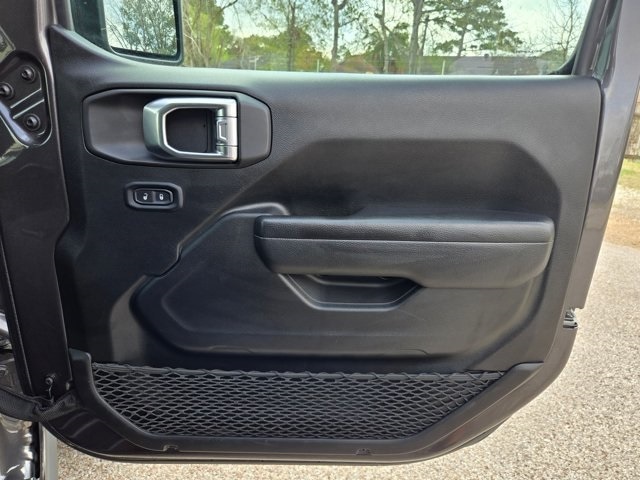 Thumbnail: 2025 Jeep Wrangler - 27