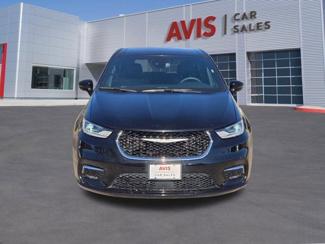 Thumbnail: 2025 Chrysler Pacifica - 2