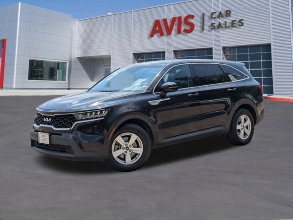 Used 2022 Kia Sorento For Sale at AVIS Car Sales VIN 5XYRG4LC2NG076594