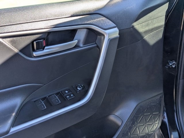 Thumbnail: 2025 Toyota RAV4 - 13