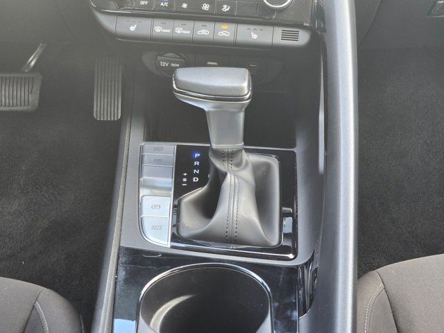 Thumbnail: 2025 Hyundai Elantra - 17