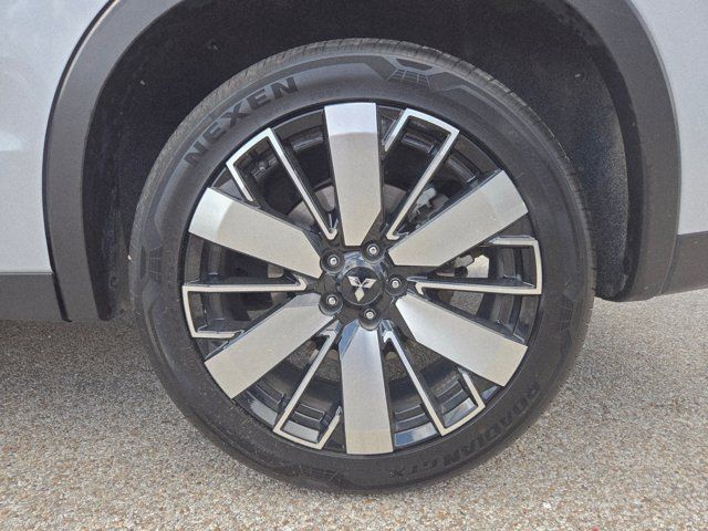 Thumbnail: 2025 Mitsubishi Outlander - 33