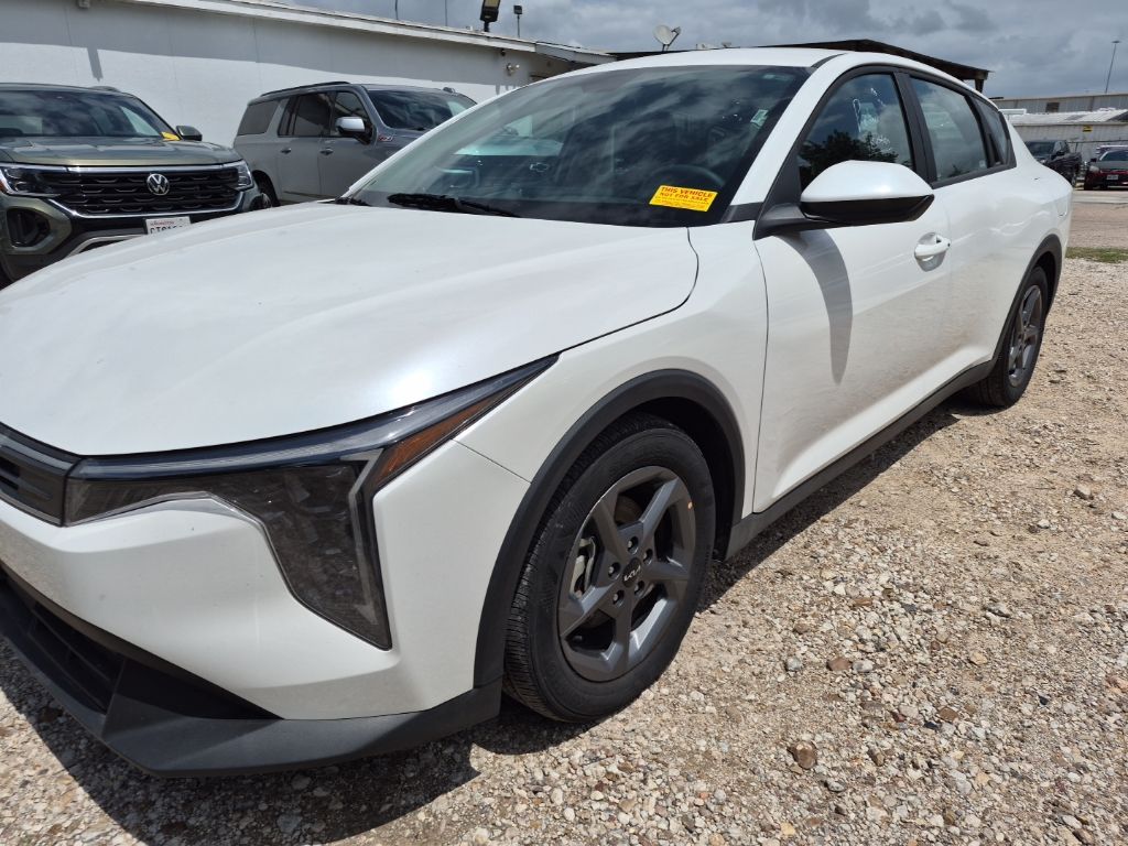 2025 Kia K4