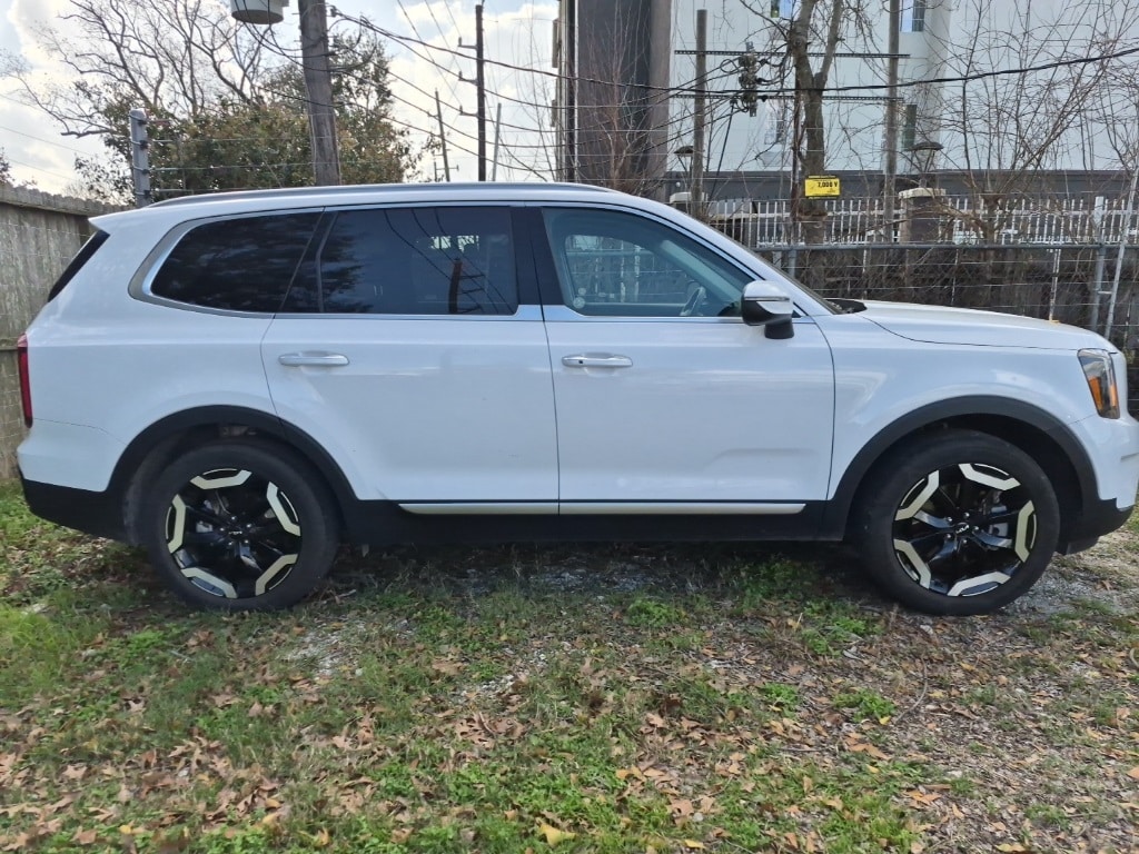 Certified 2025 Kia Telluride S SUV