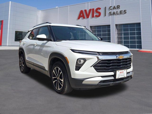 Thumbnail: 2025 Chevrolet TrailBlazer - 3
