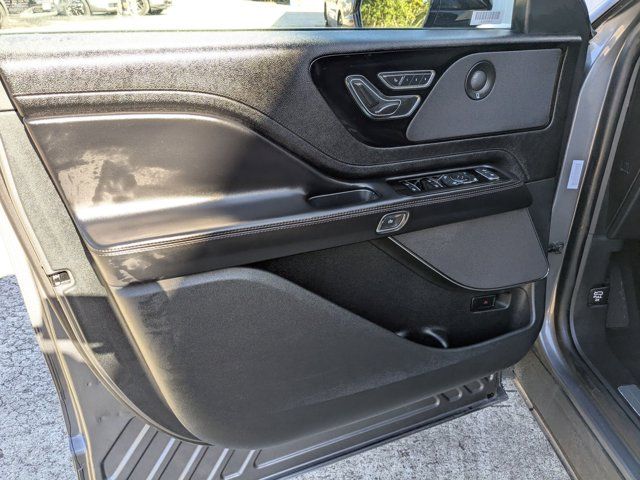 Thumbnail: 2024 Lincoln Aviator - 11