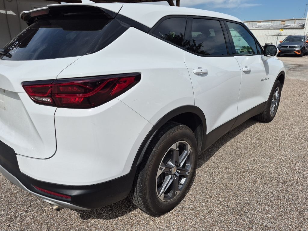 Thumbnail: 2025 Chevrolet Blazer - 3