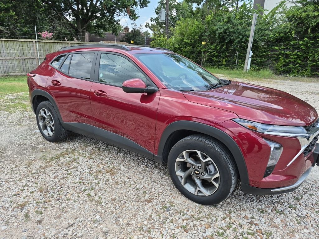 Thumbnail: 2025 Chevrolet Trax - 4