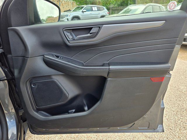 Thumbnail: 2025 Ford Escape - 27