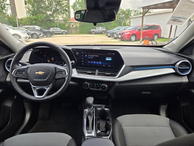 Thumbnail: 2025 Chevrolet Trax - 24