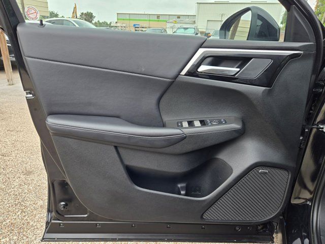 Thumbnail: 2025 Mitsubishi Outlander - 13