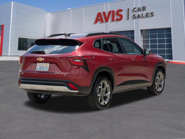 Thumbnail: 2025 Chevrolet Trax - 6