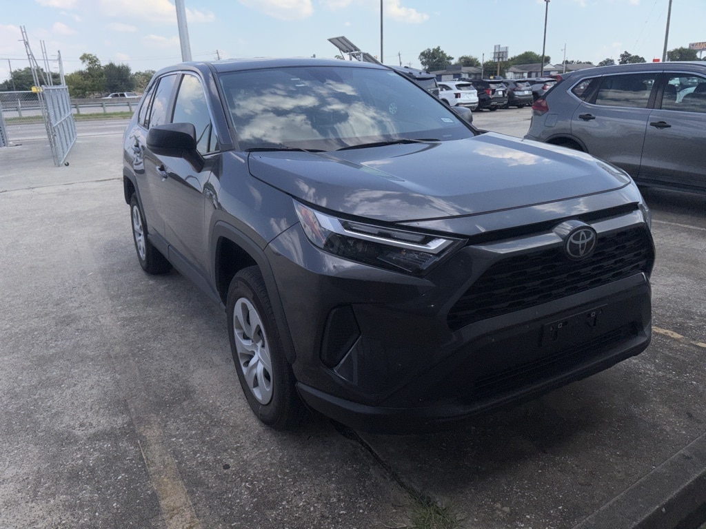 Thumbnail: 2025 Toyota RAV4 - 3