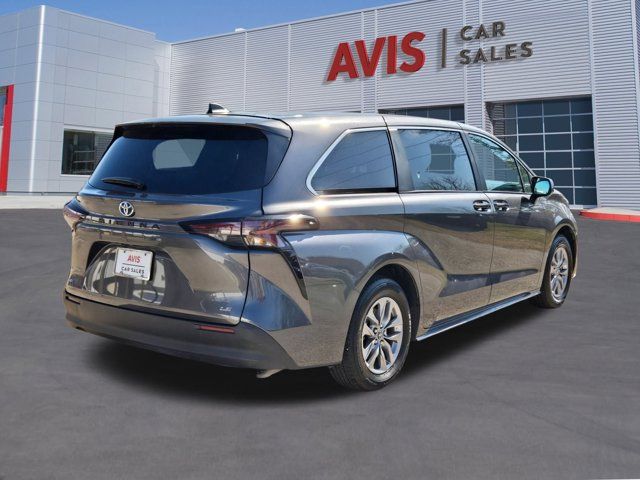 Thumbnail: 2025 Toyota Sienna - 6