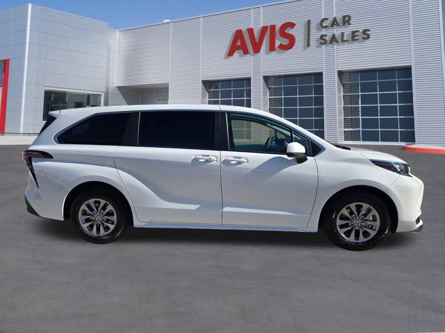 Thumbnail: 2025 Toyota Sienna - 5