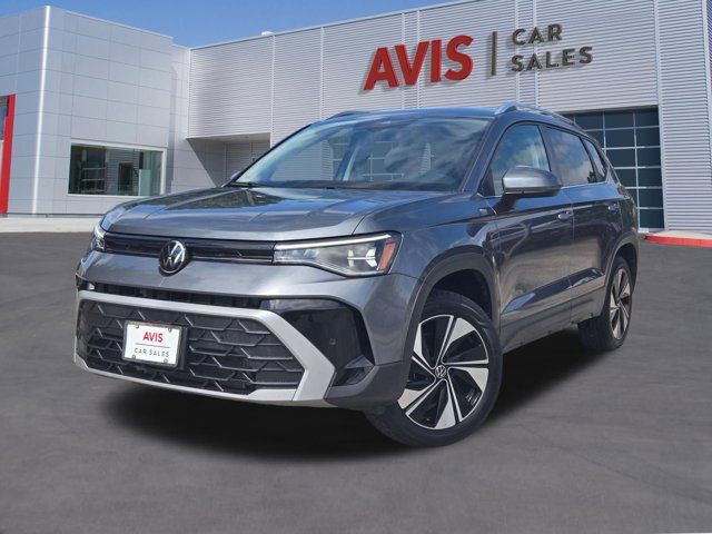 2025 Volkswagen Taos 1.5T SE 4Motion's photo