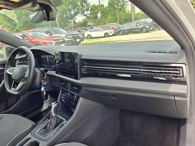 Thumbnail: 2025 Volkswagen Jetta - 30