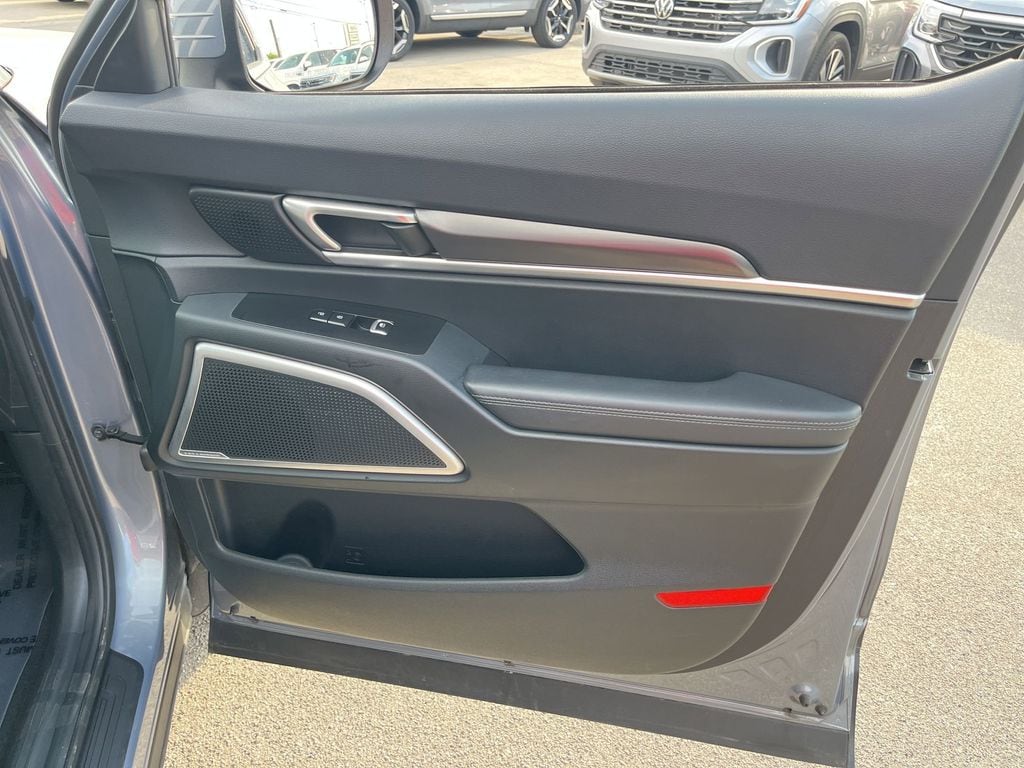 Thumbnail: 2025 Kia Telluride - 33