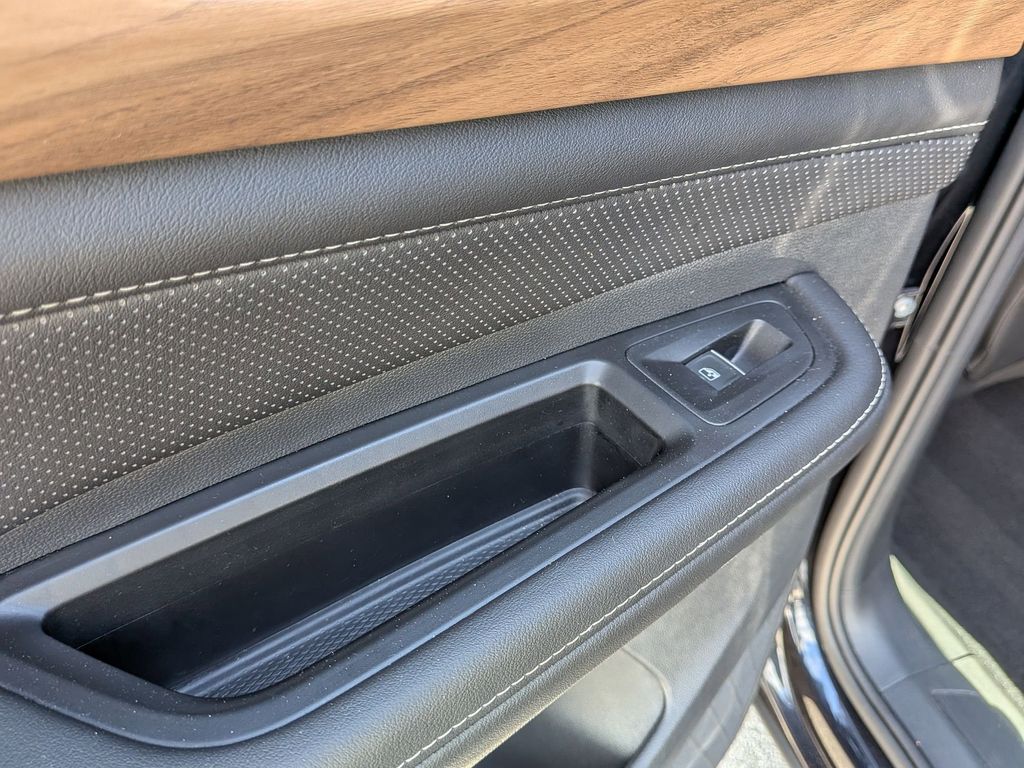 Thumbnail: 2025 Volkswagen Atlas - 23