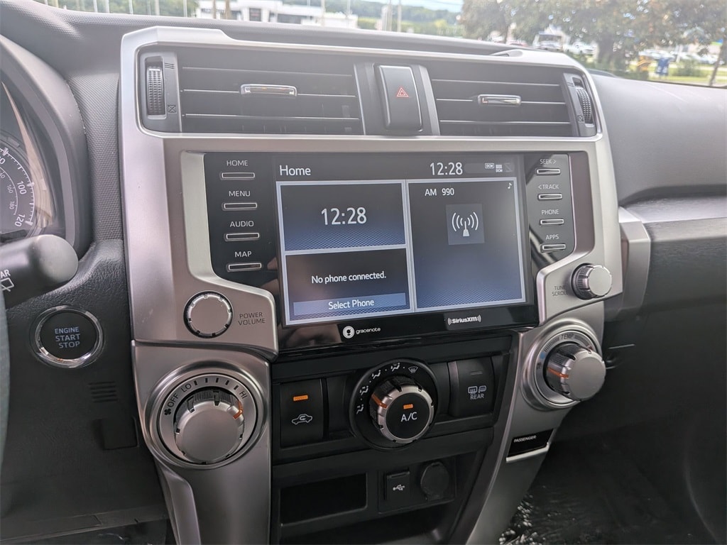 Thumbnail: 2024 Toyota 4Runner - 14