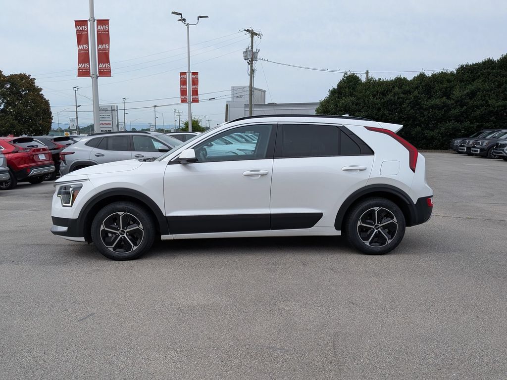 Thumbnail: 2025 Kia Niro - 10