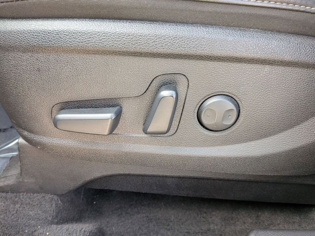 Thumbnail: 2025 Kia Telluride - 14