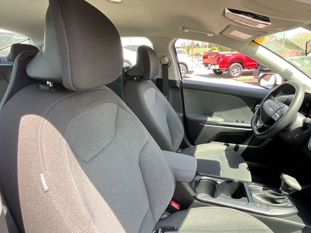 Thumbnail: 2025 Kia K4 - 31