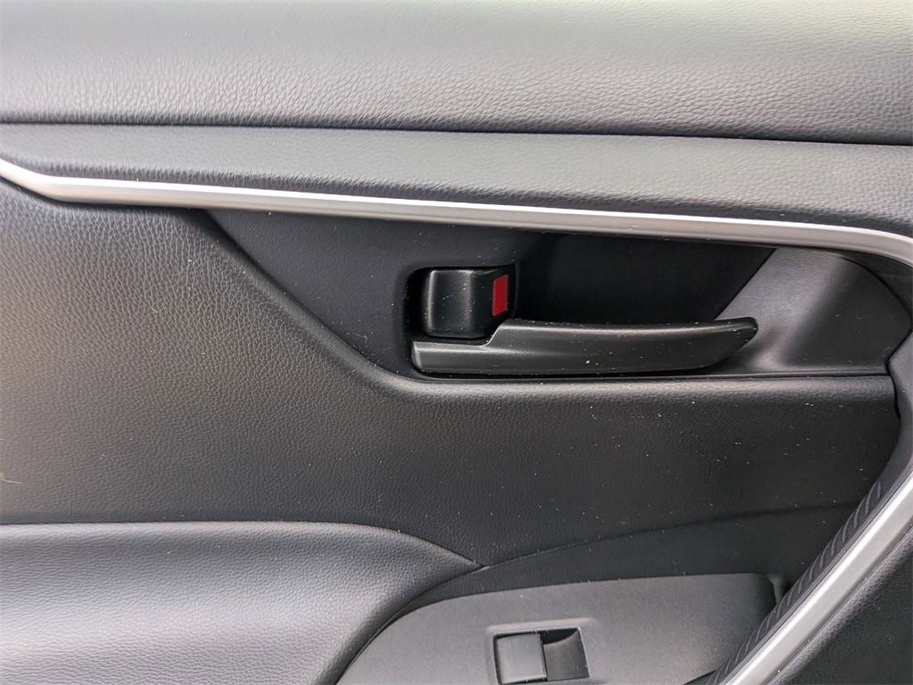 Thumbnail: 2024 Toyota RAV4 - 24