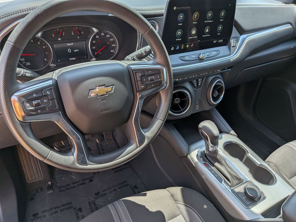 Thumbnail: 2025 Chevrolet Blazer - 15