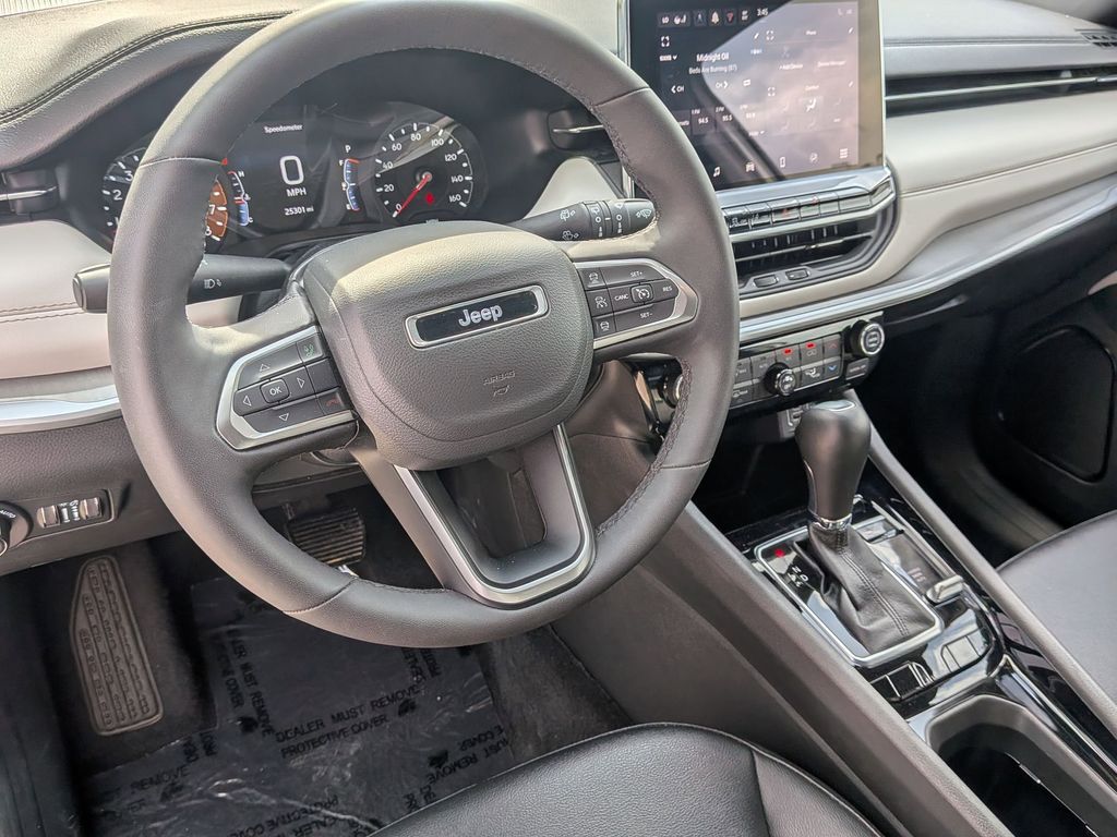 Thumbnail: 2025 Jeep Compass - 15