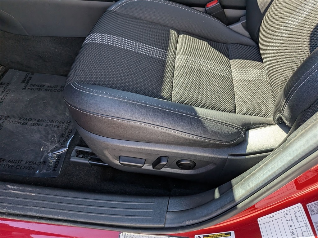 Thumbnail: 2025 Mazda CX-50 - 13