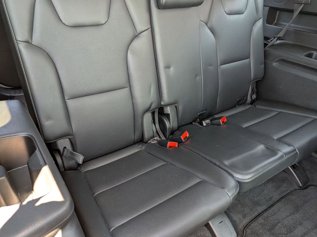 Thumbnail: 2025 Kia Telluride - 31