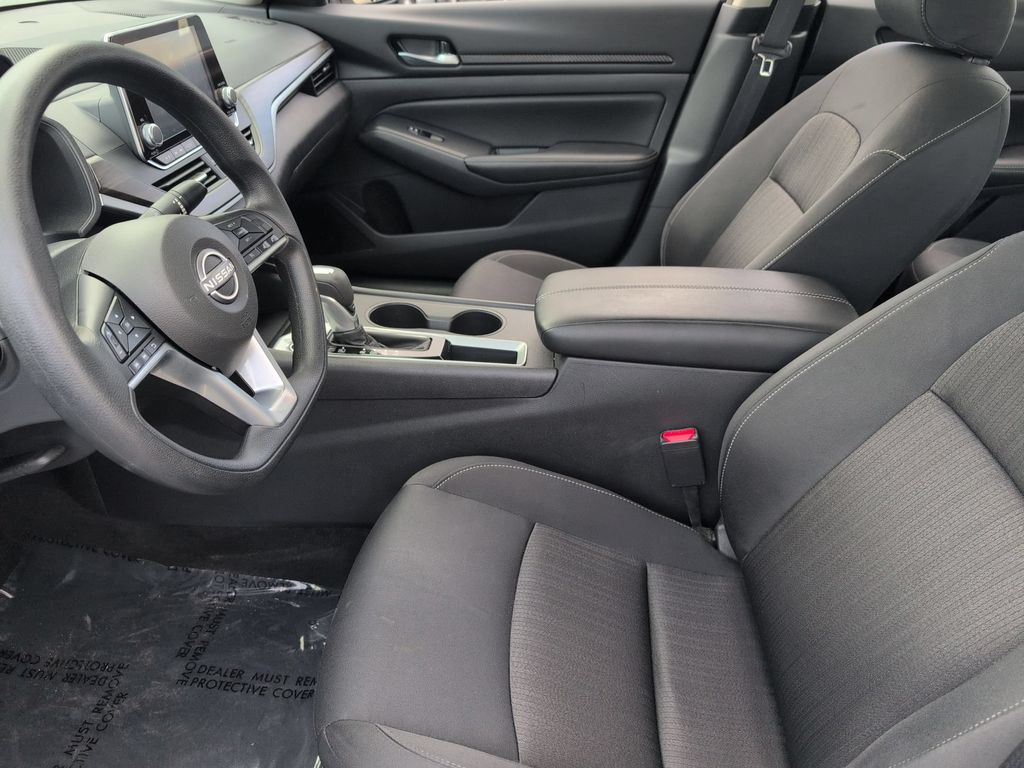 Thumbnail: 2025 Nissan Altima - 24