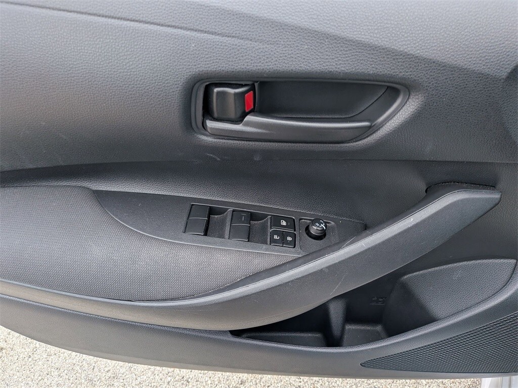 Thumbnail: 2025 Toyota Corolla - 11