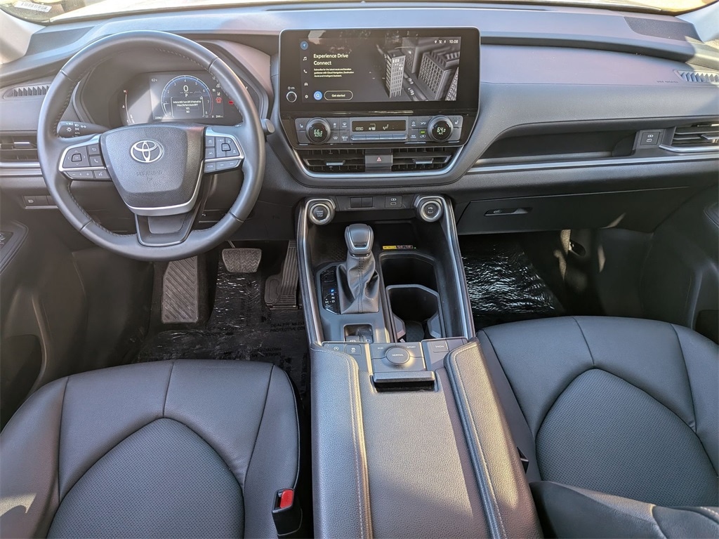 Thumbnail: 2025 Toyota Grand Highlander - 25