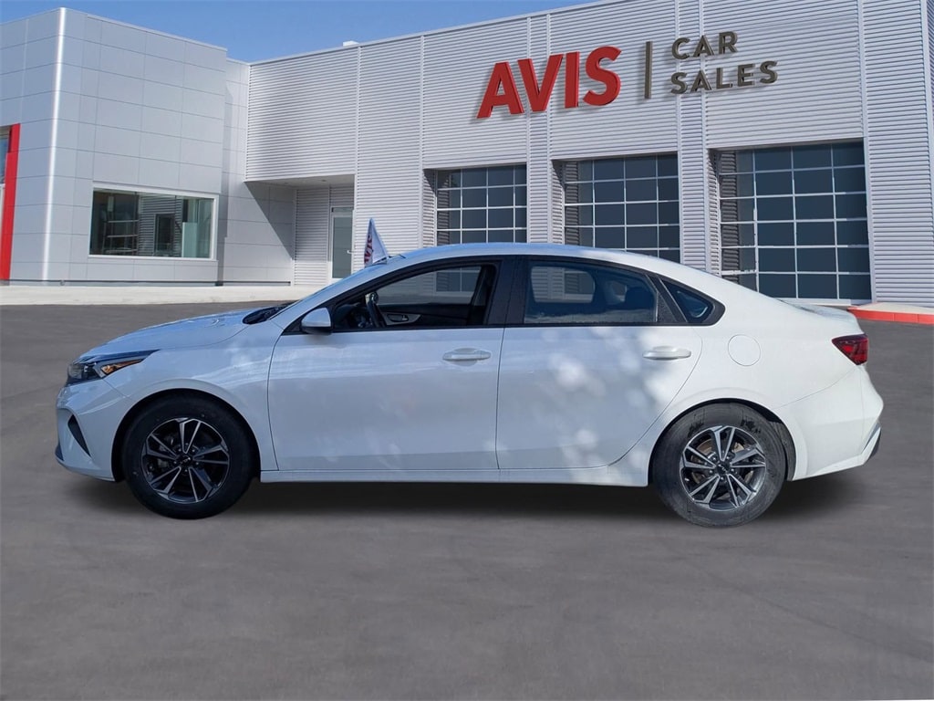 Thumbnail: 2024 Kia Forte - 10