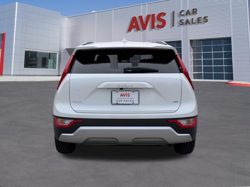 Thumbnail: 2025 Kia Niro - 7