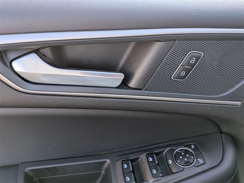 Thumbnail: 2024 Ford Edge - 11