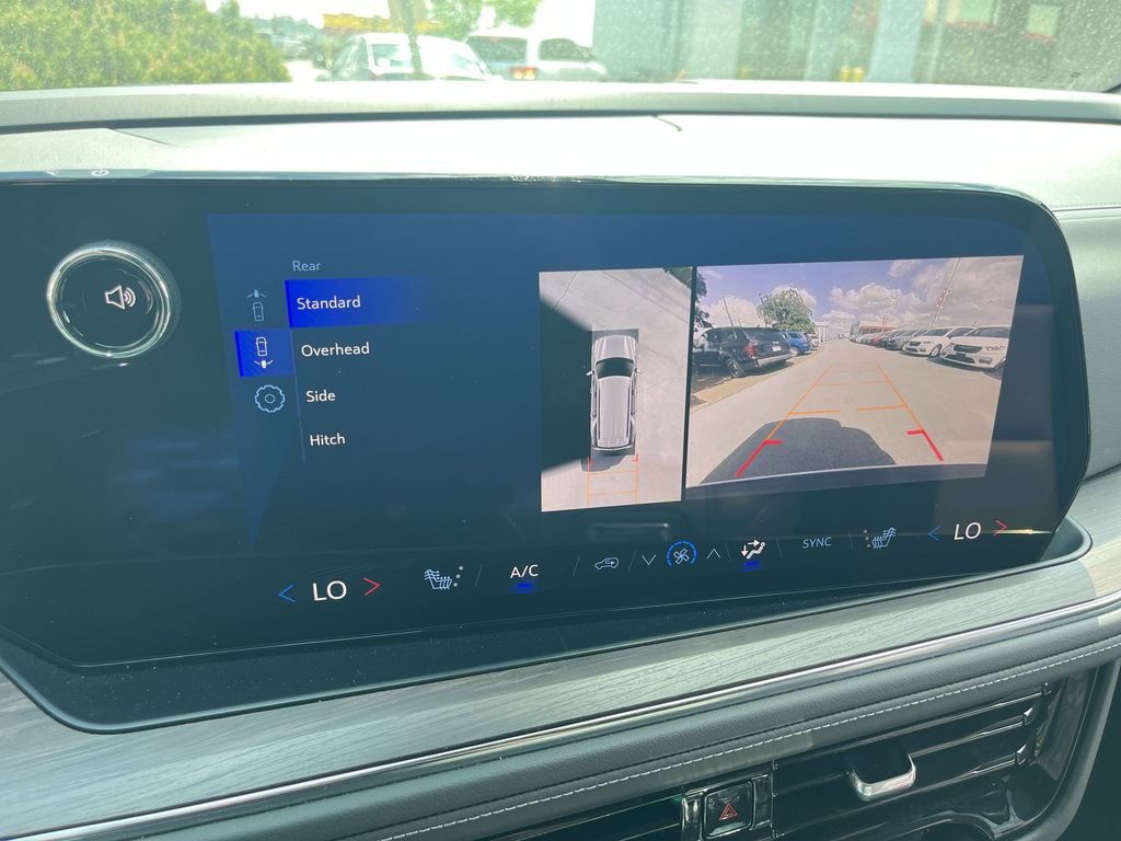 Thumbnail: 2025 Chevrolet Tahoe - 15