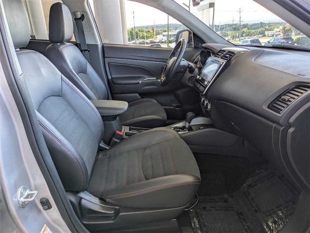 Thumbnail: 2024 Mitsubishi Outlander Sport - 30