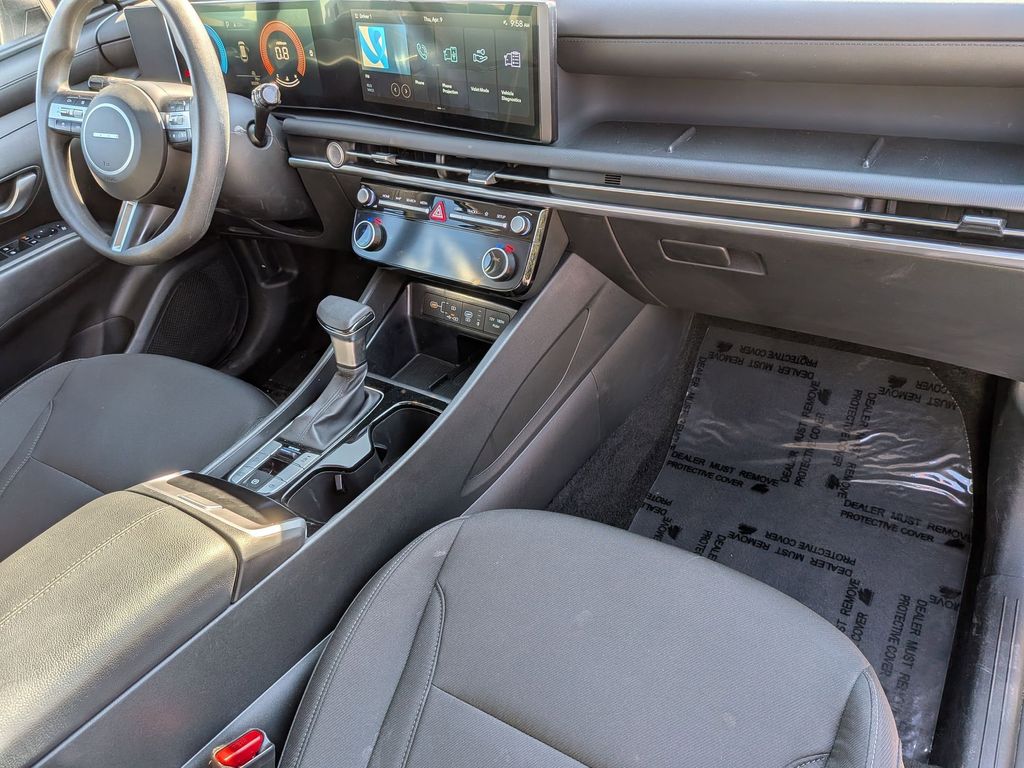 Thumbnail: 2025 Hyundai Tucson - 31