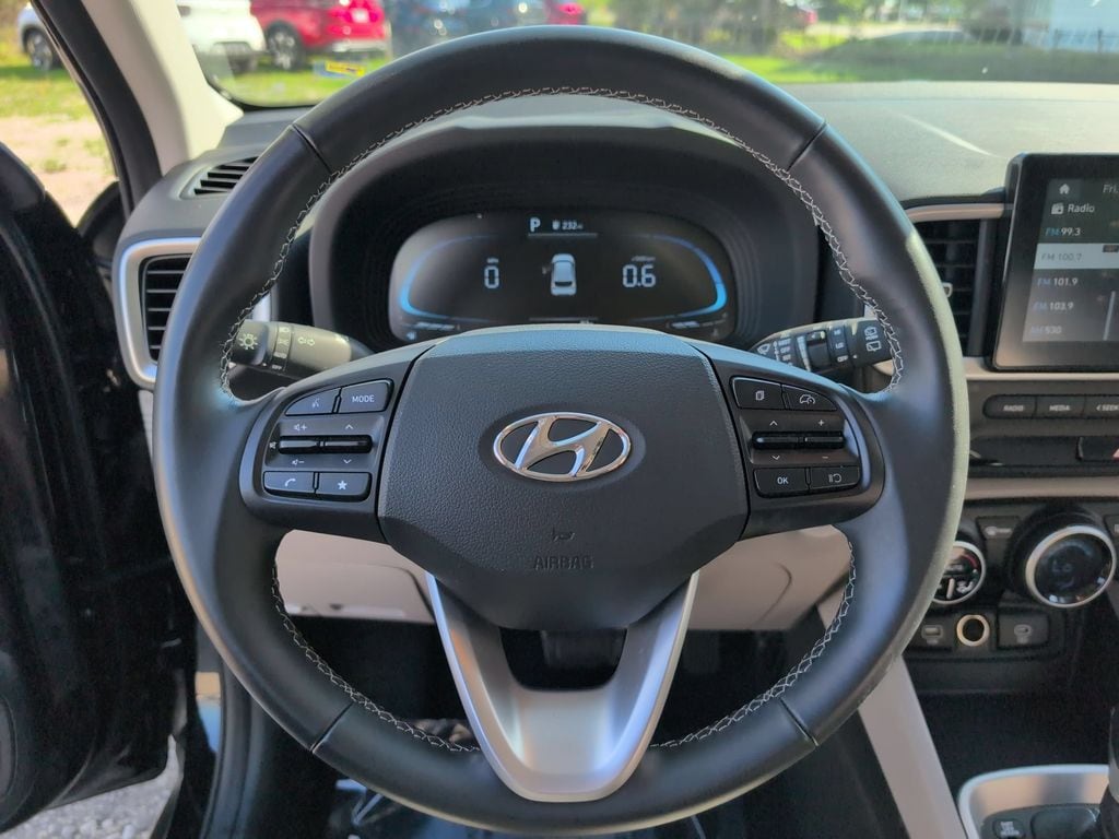 Thumbnail: 2025 Hyundai Venue - 22