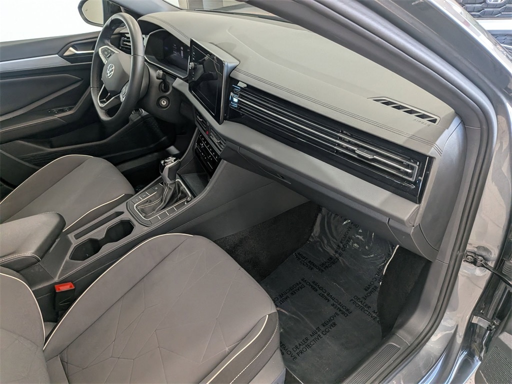 Thumbnail: 2025 Volkswagen Jetta - 29