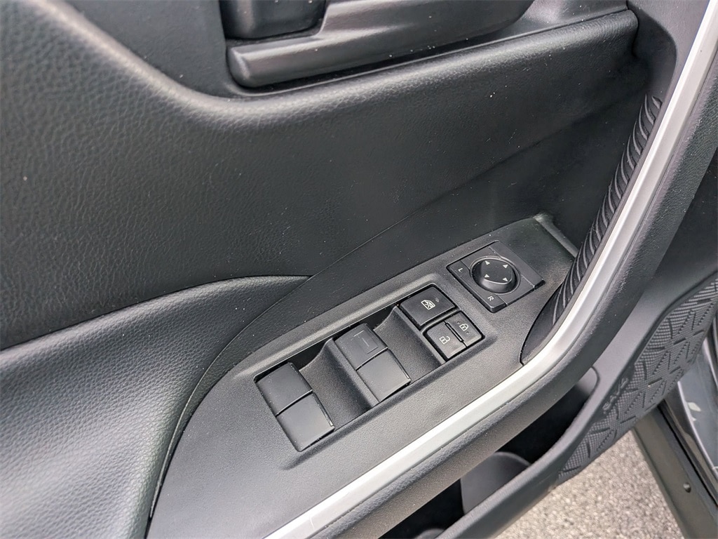 Thumbnail: 2024 Toyota RAV4 - 13