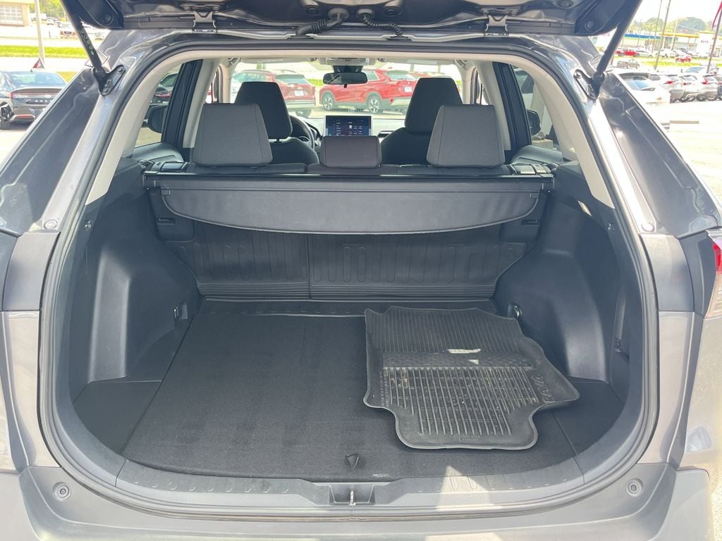 Thumbnail: 2025 Toyota RAV4 - 28