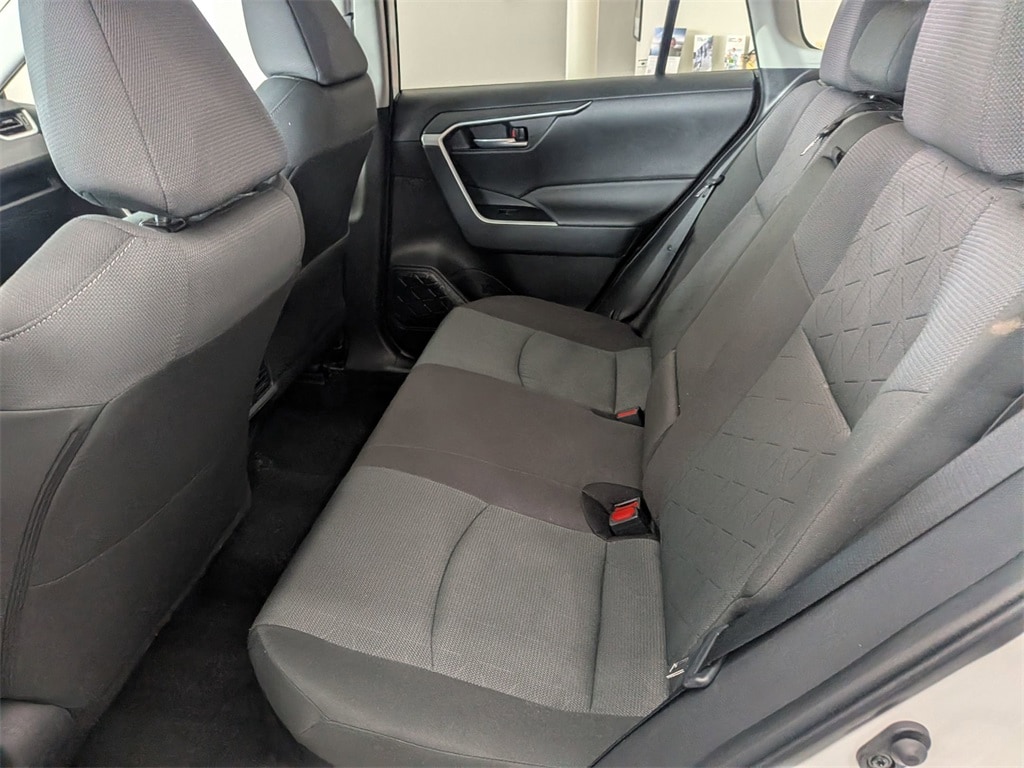 Thumbnail: 2025 Toyota RAV4 - 18