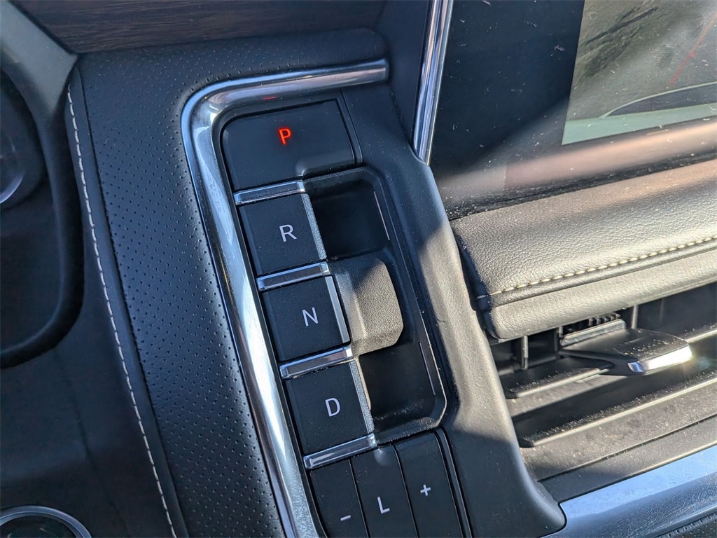 Thumbnail: 2023 Chevrolet Suburban - 19